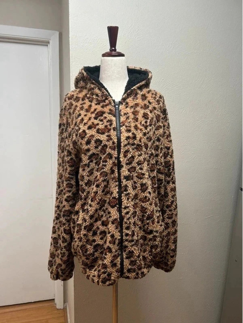 Cheetah Leopard Full Zip hoodie with pockets